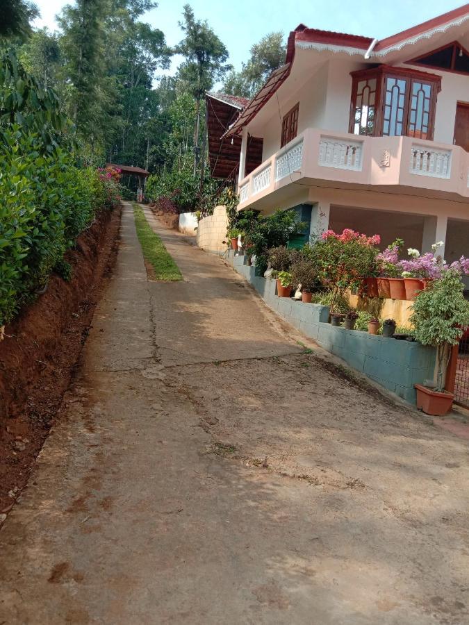 Shivalaya Homestay, Madikeri Siddāpur Dış mekan fotoğraf